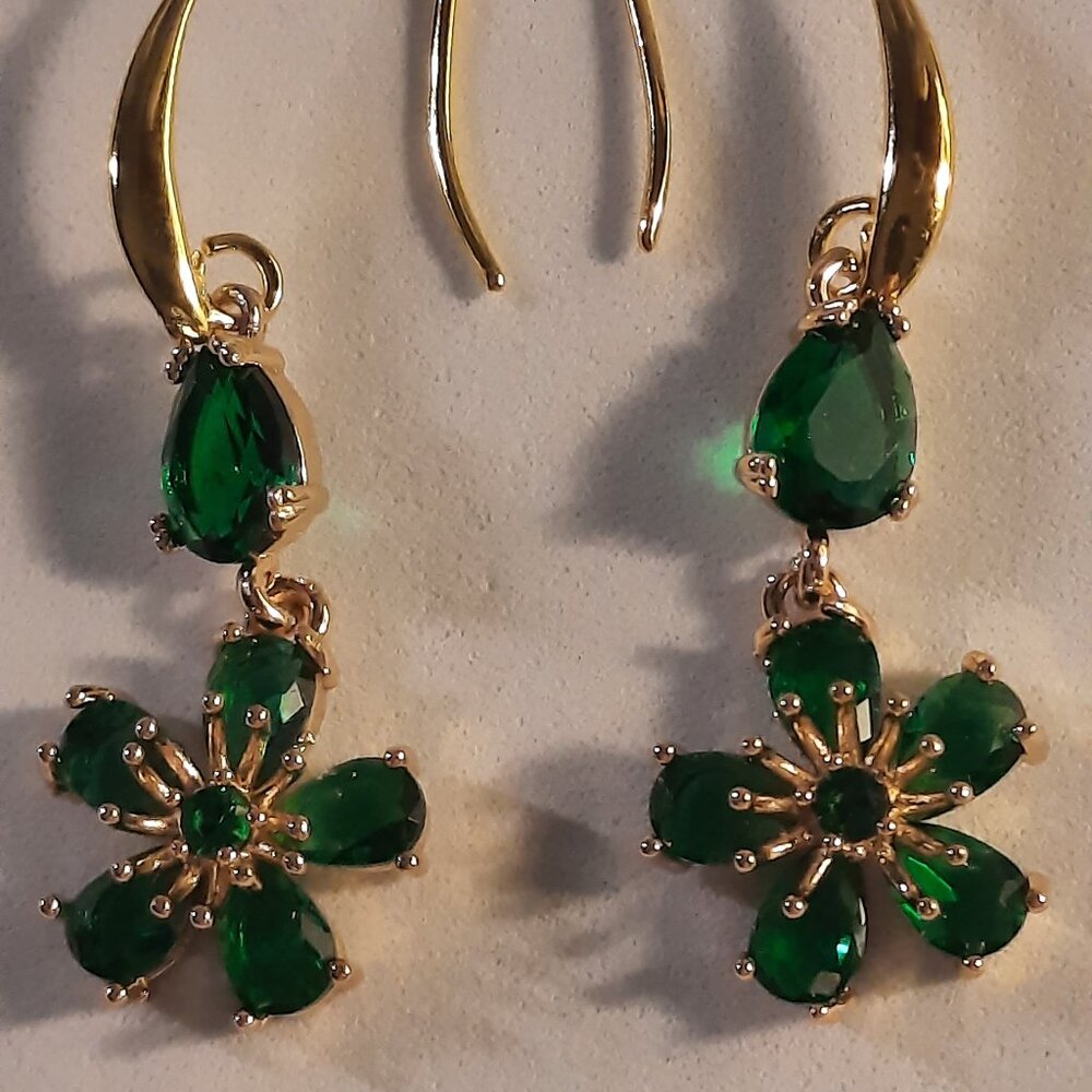 Brand New Dazzling Earrings,  Xmas Jewelry